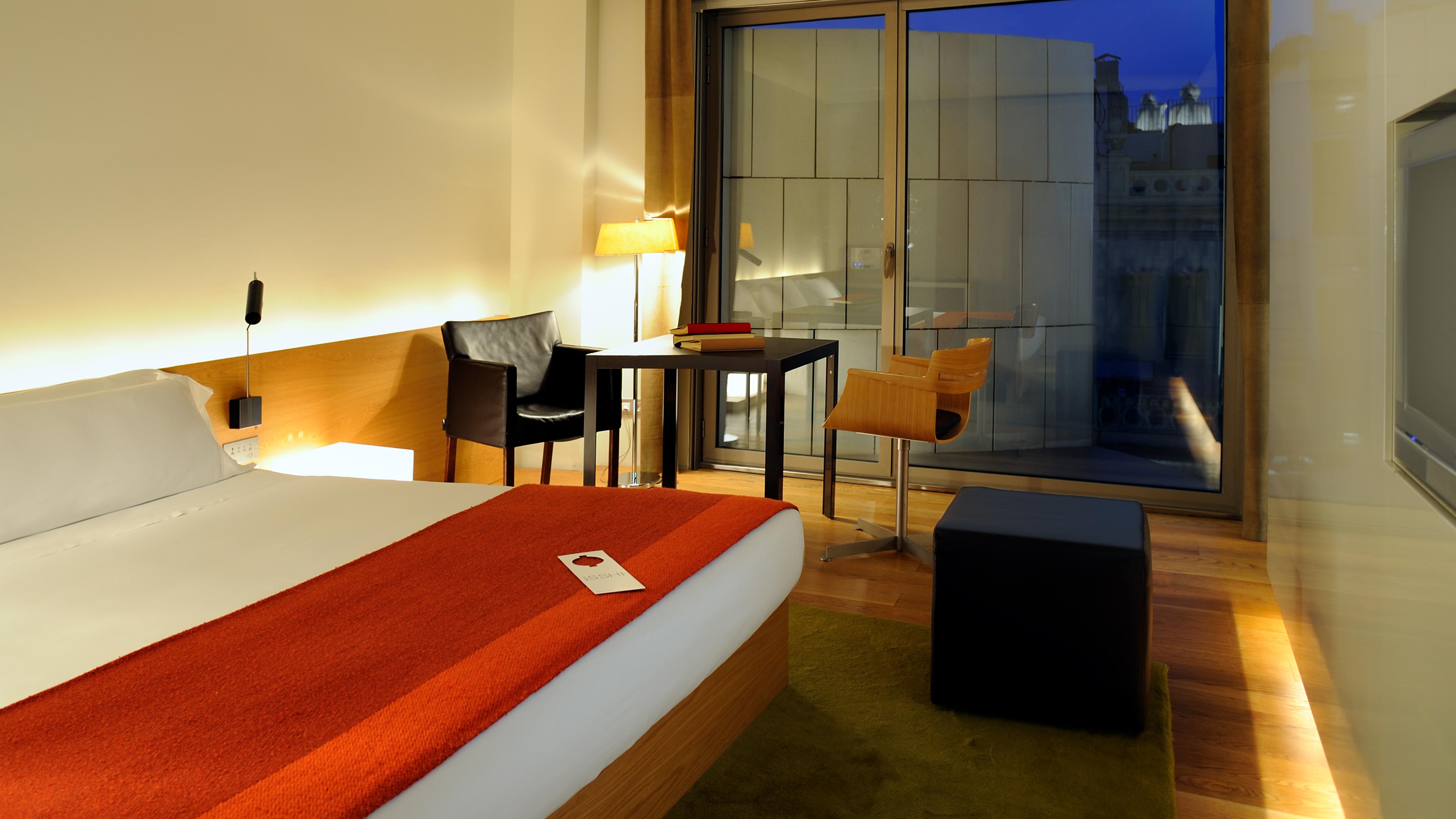 Barcelona Design Hotel | Hotel Omm | Standard Room