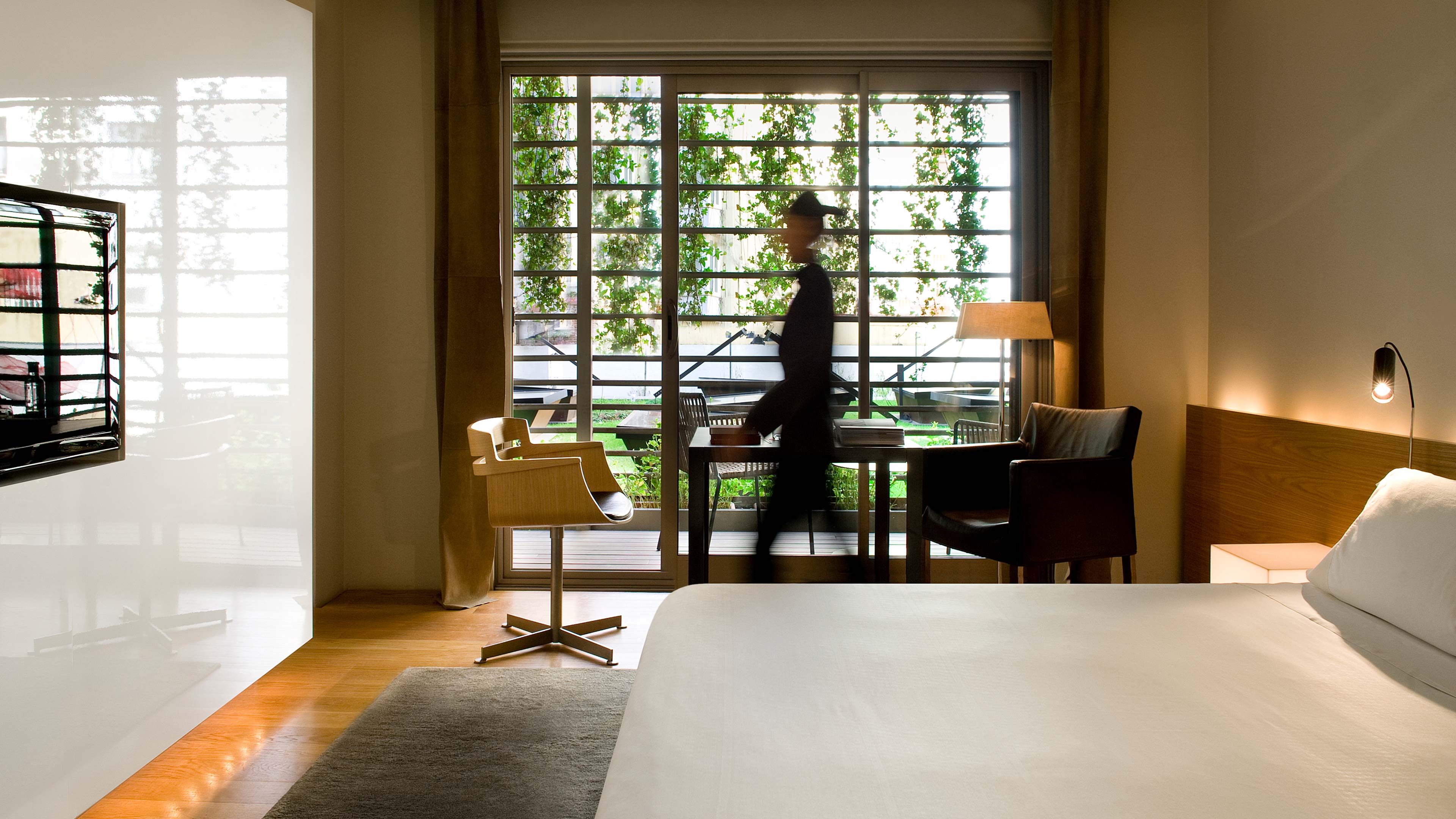 Barcelona Design Hotel | Hotel Omm | Standard Room