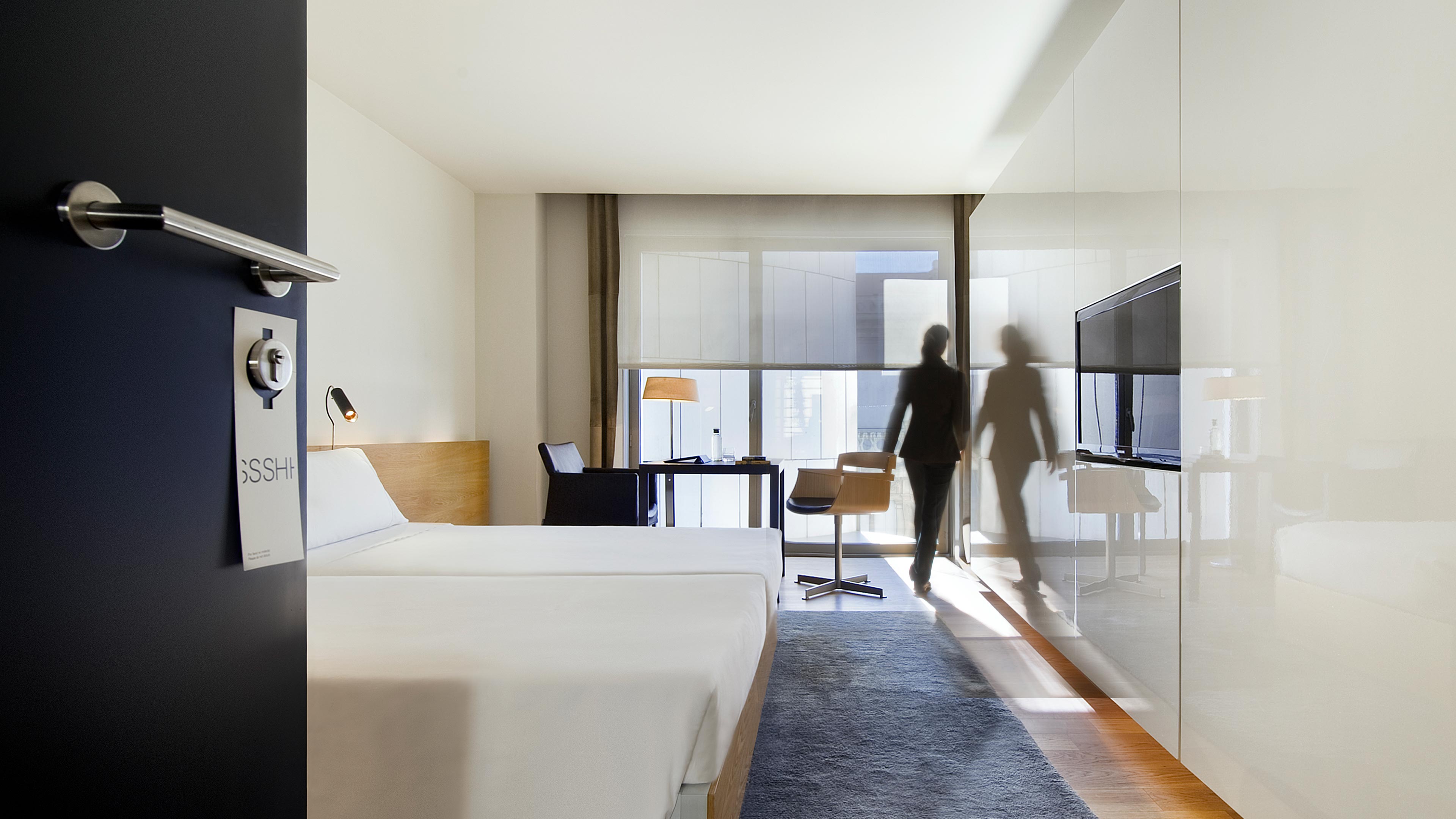 Barcelona Design Hotel | Hotel Omm | Standard Room