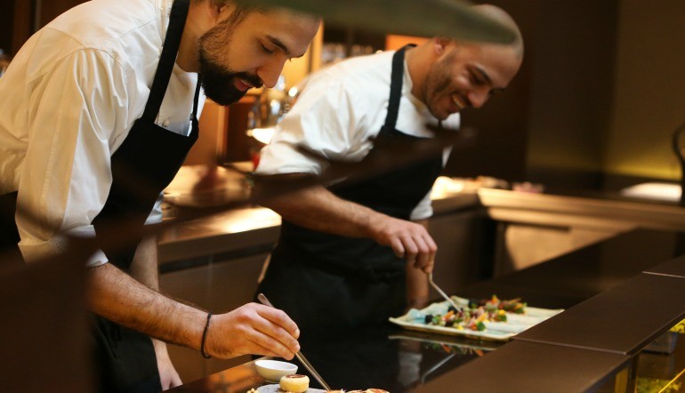 The Roca Moo and the chef’s table | Barcelona Five Star Hotel | Hotel Omm | Whatsup