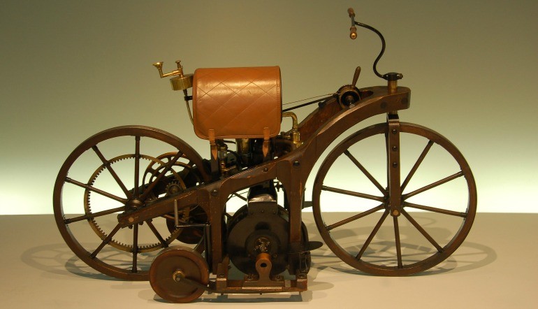 Un recorrido por la historia de la Motocicleta |