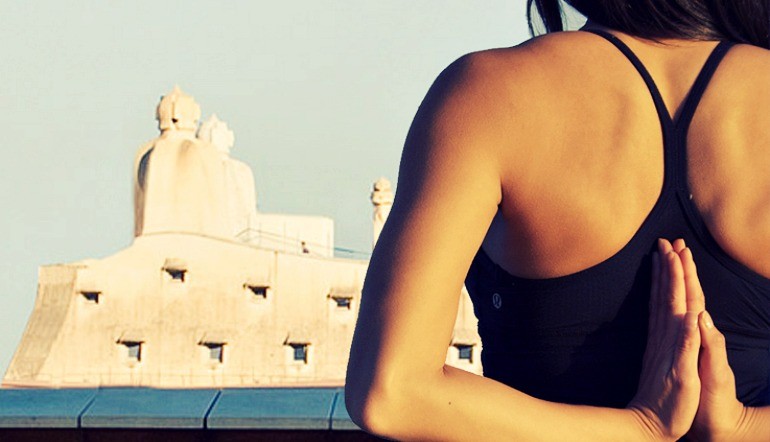 Vuelven las clases de Yoga a la Terraza del Hotel Omm! |